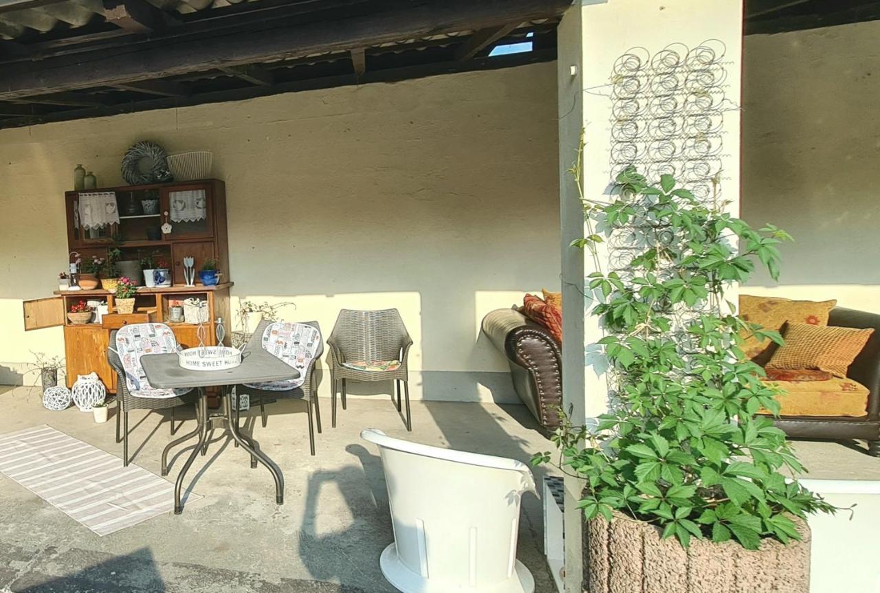 Gaestehaus Fuchsroehre Welcherath Esterno foto