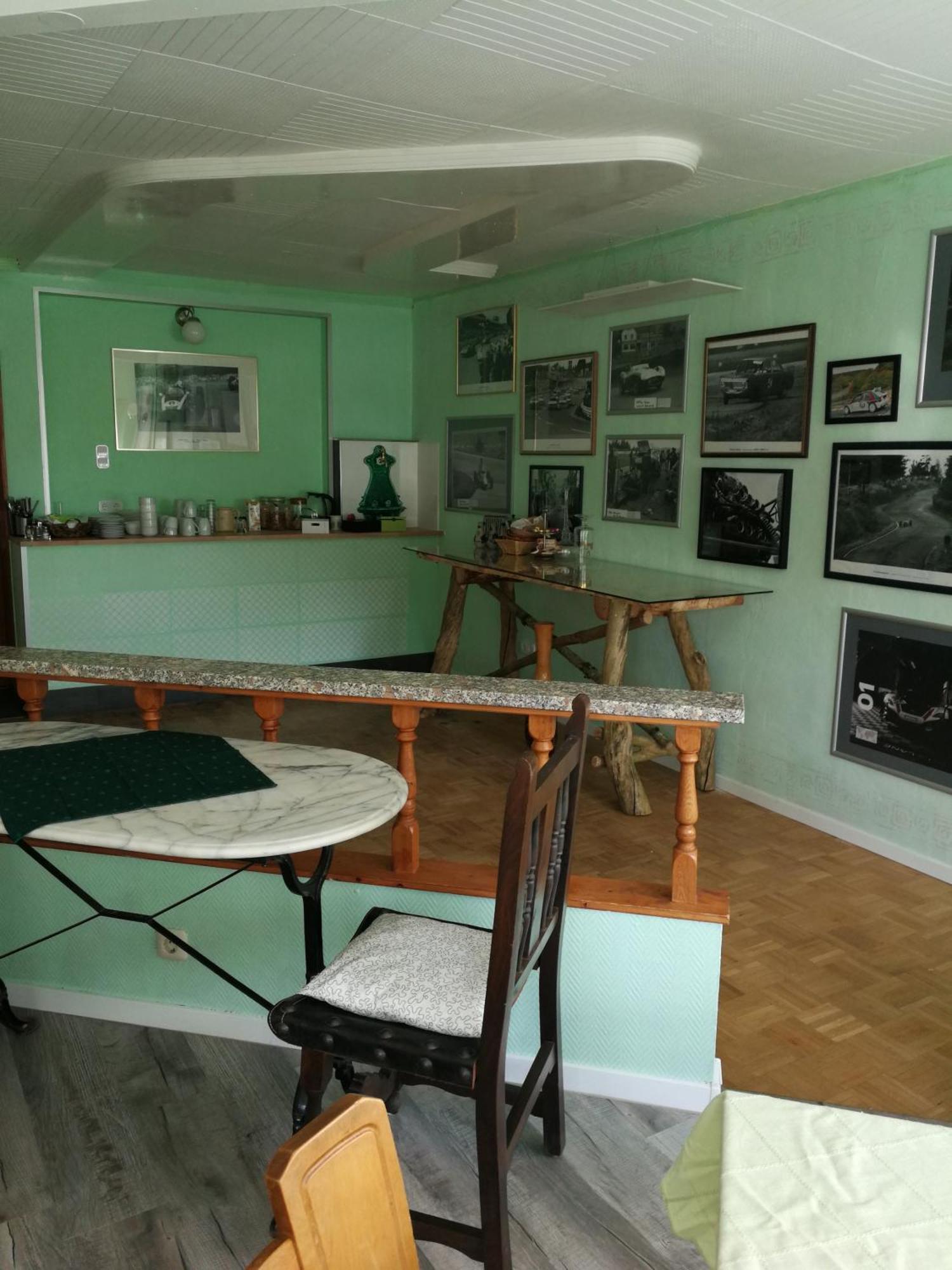 Gaestehaus Fuchsroehre Welcherath Esterno foto